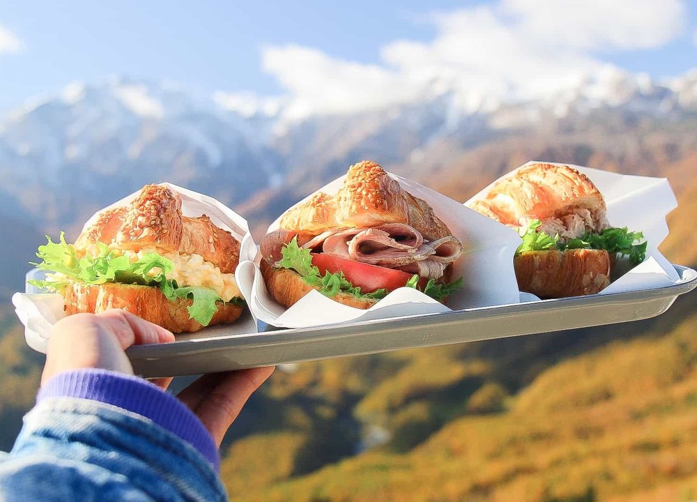 Trailside picnics