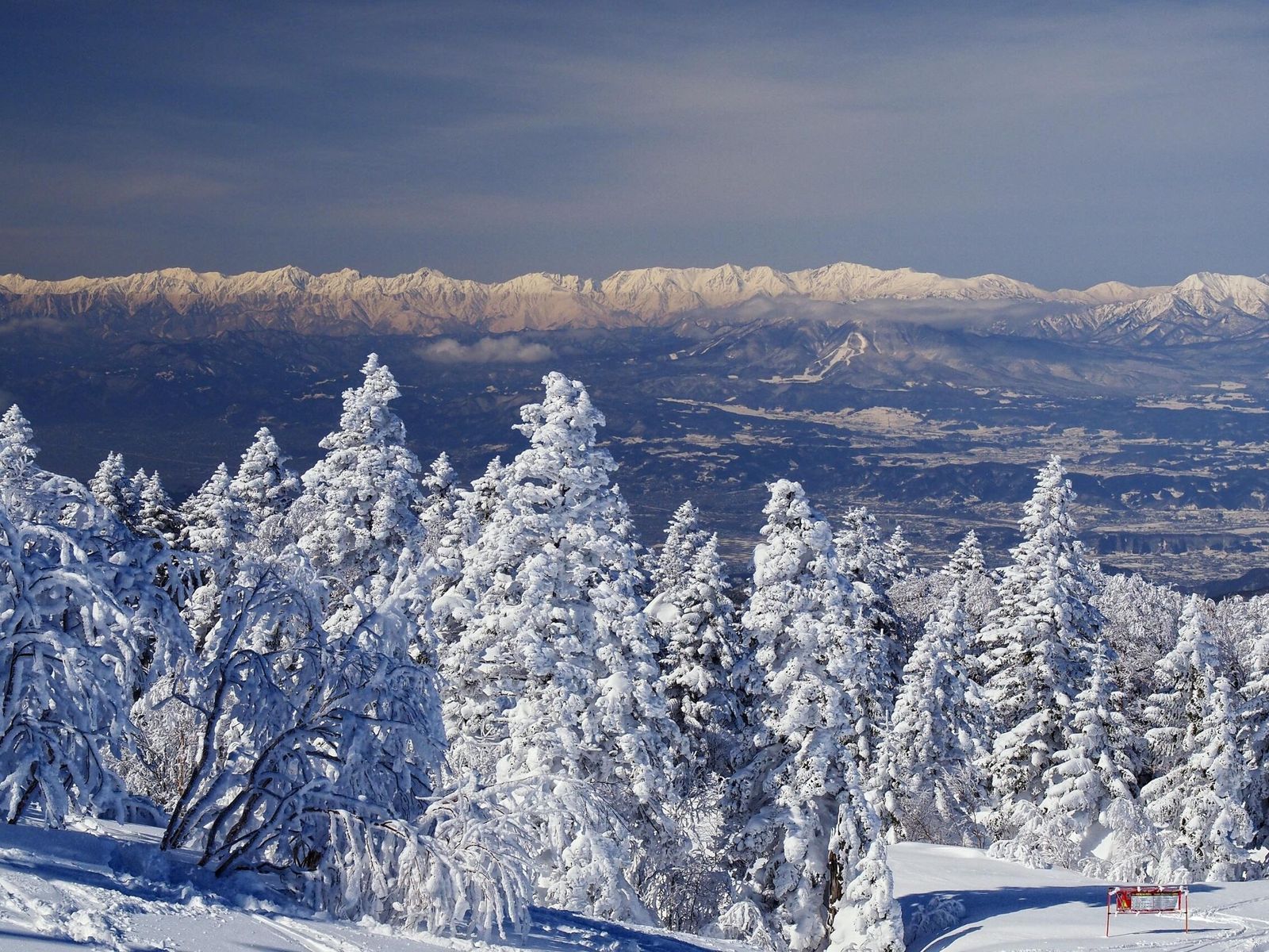 Group Snowshoe Tour in Hakuba Valley